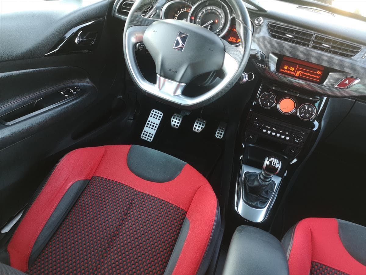 2011 Citroen DS3 - 9