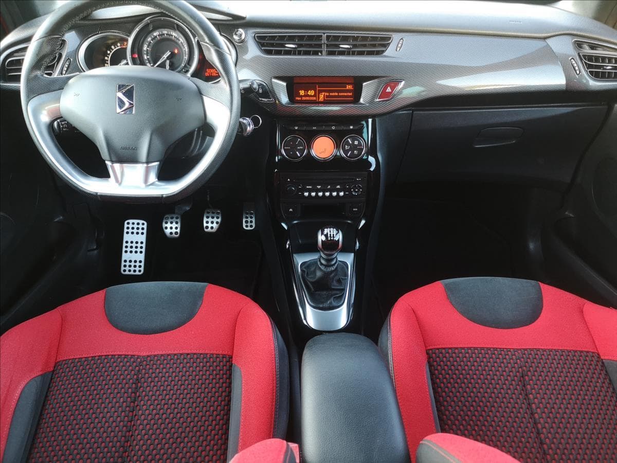 2011 Citroen DS3 - 8