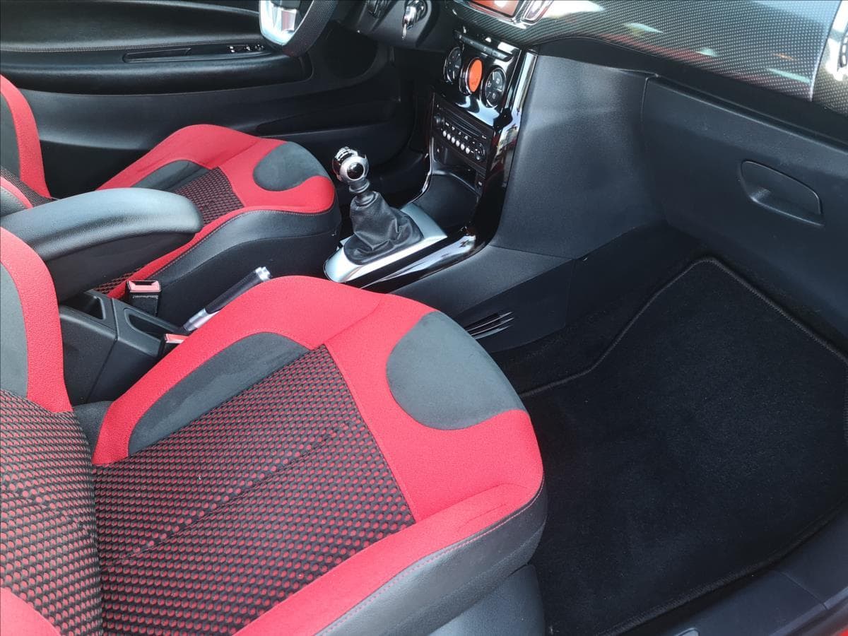 2011 Citroen DS3 - 17