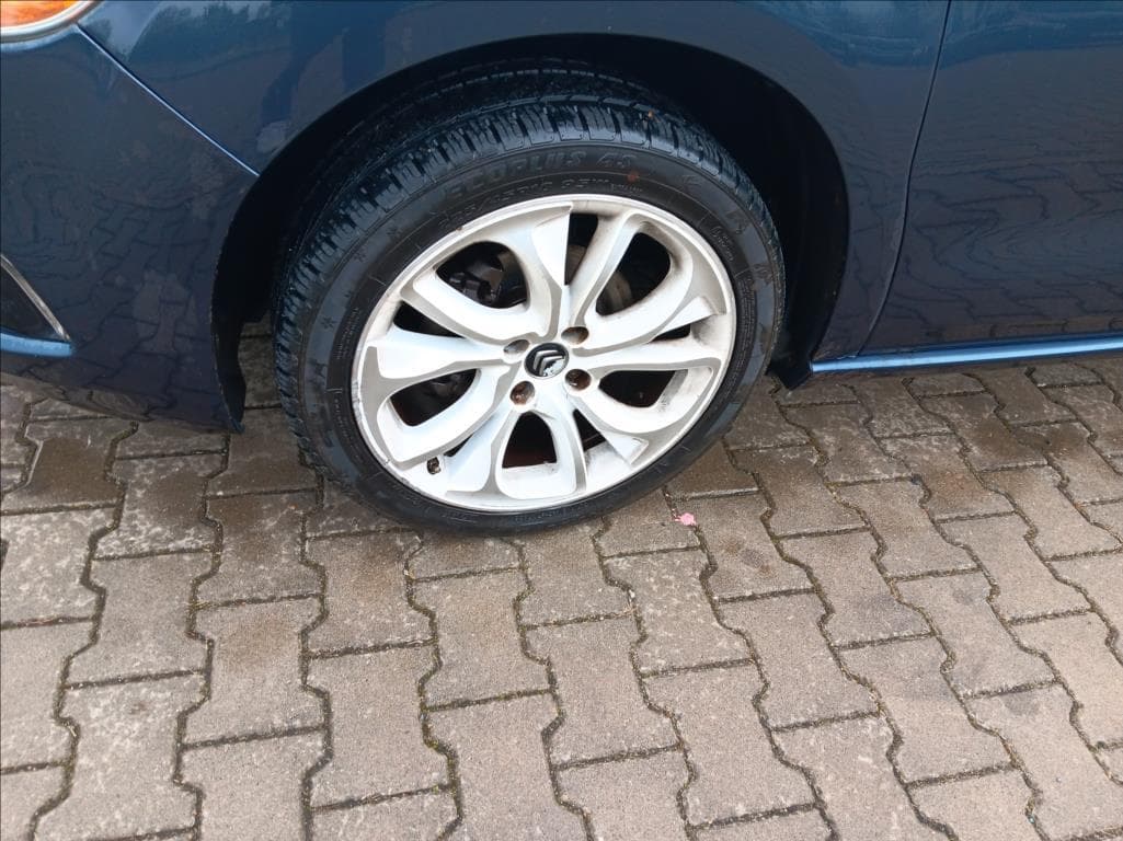 2015 Citroen DS4 - 8