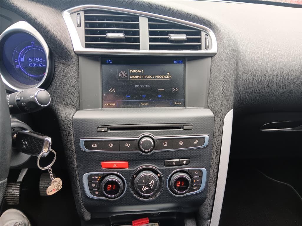 2015 Citroen DS4 - 12