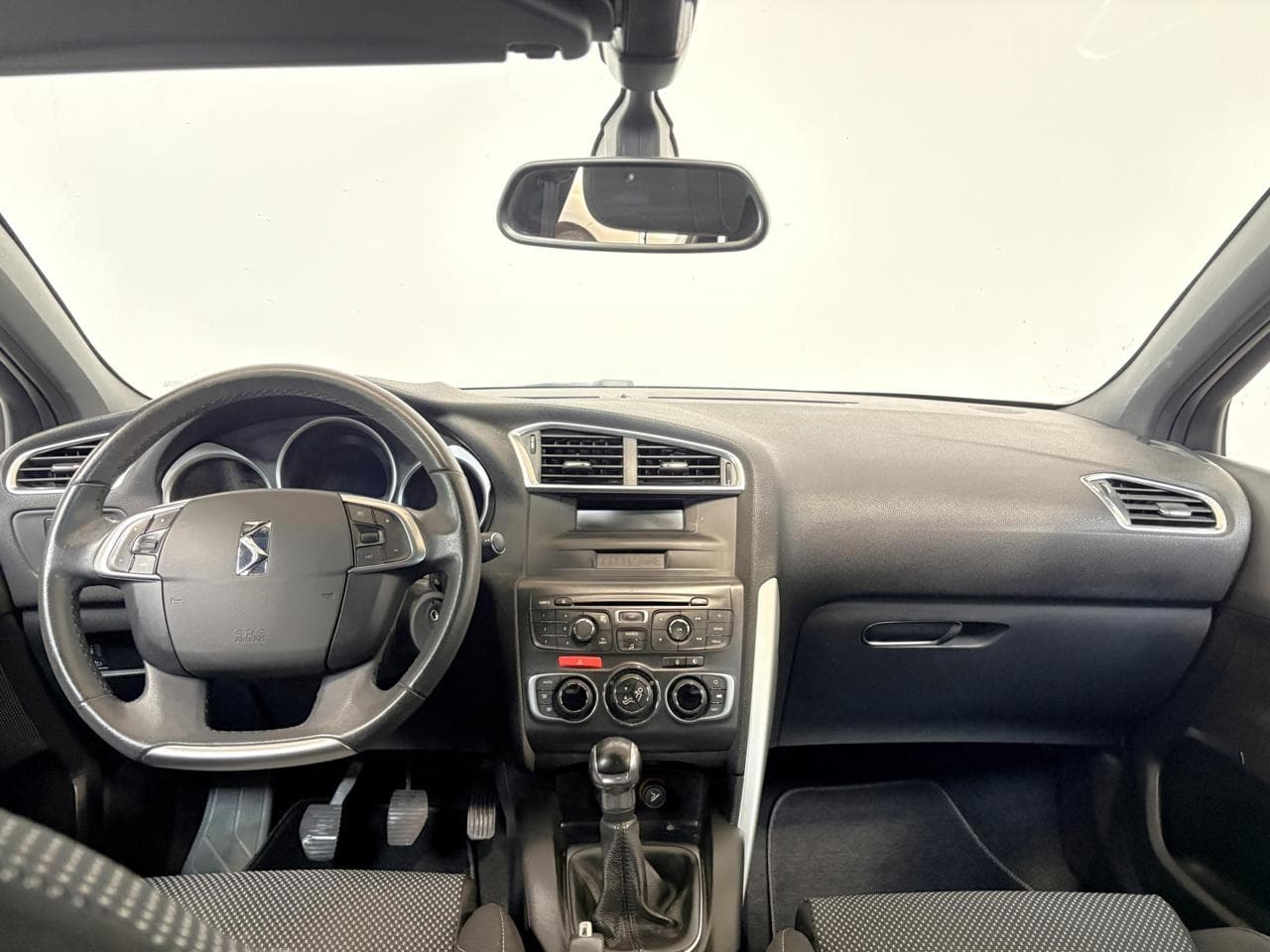 2014 Citroen DS4 - 14