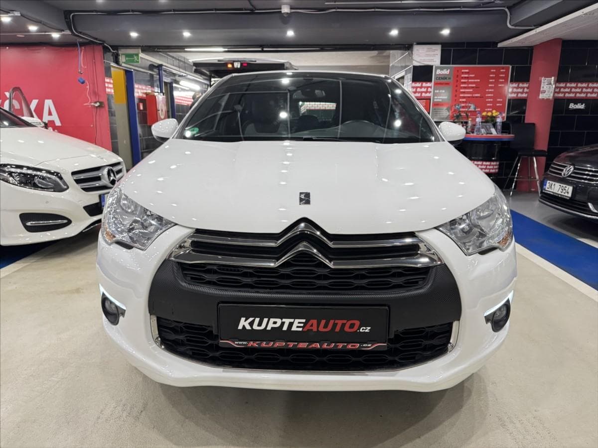 2012 Citroen DS4 - 9