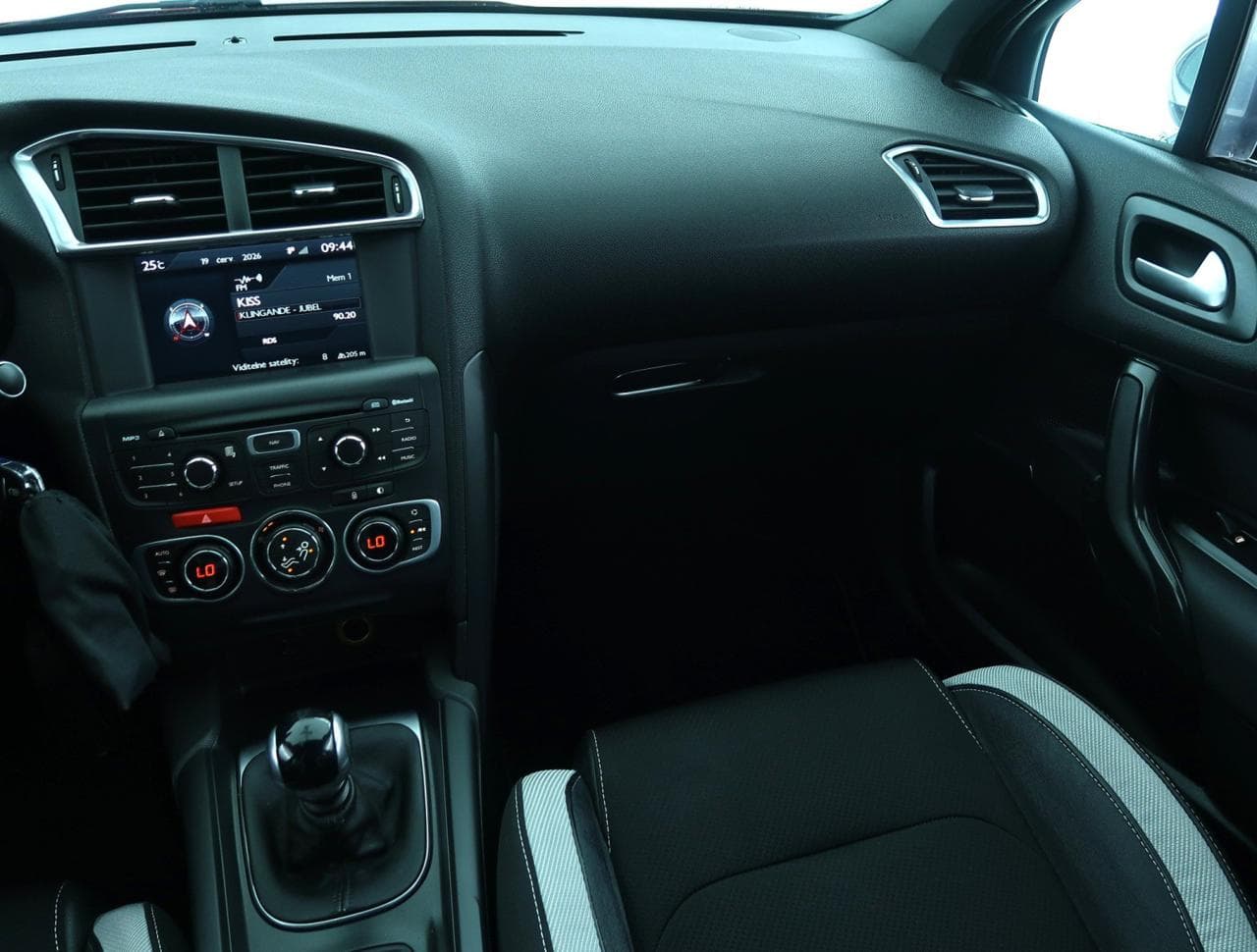 2015 Citroen DS4 - 11