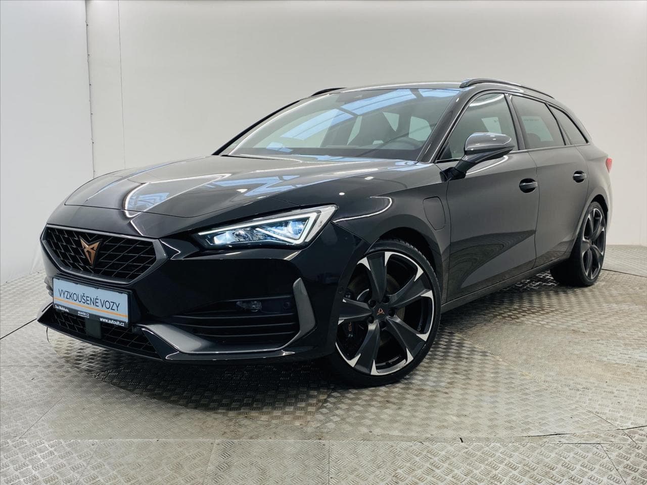 Cupra Leon 1,4 TSI e-Hybrid VZ 180kW kombi