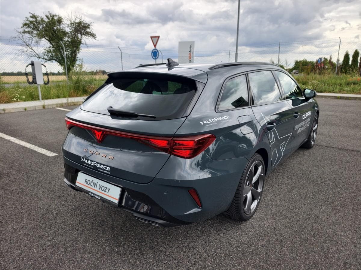 2026 Cupra LEON - 2