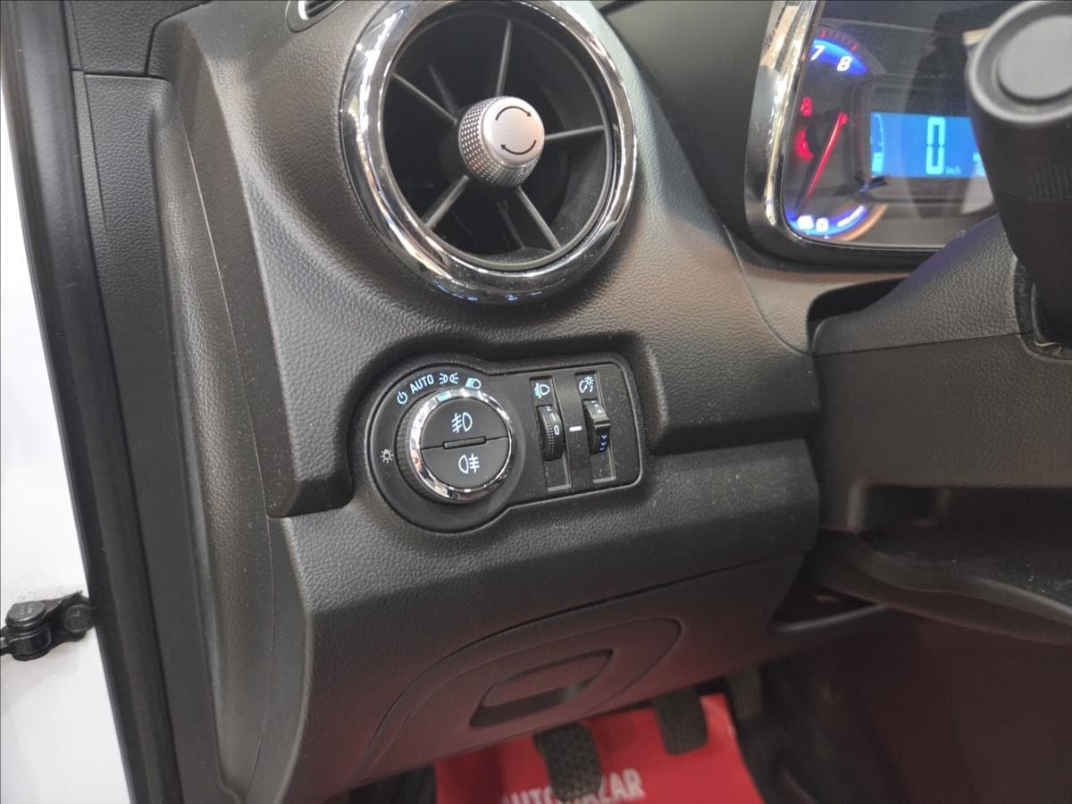 2013 Chevrolet TRAX - 18