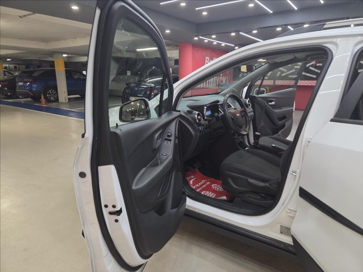 2013 Chevrolet TRAX - 16