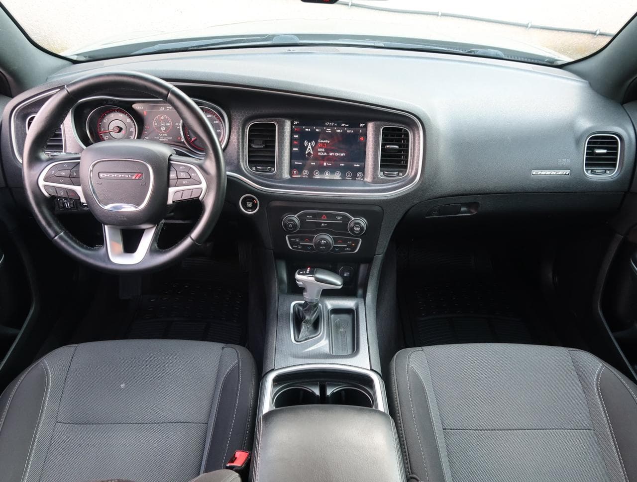 2017 Dodge CHARGER - 10