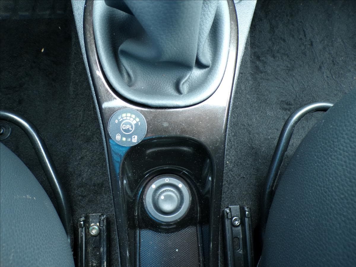 2012 Dacia DUSTER - 11