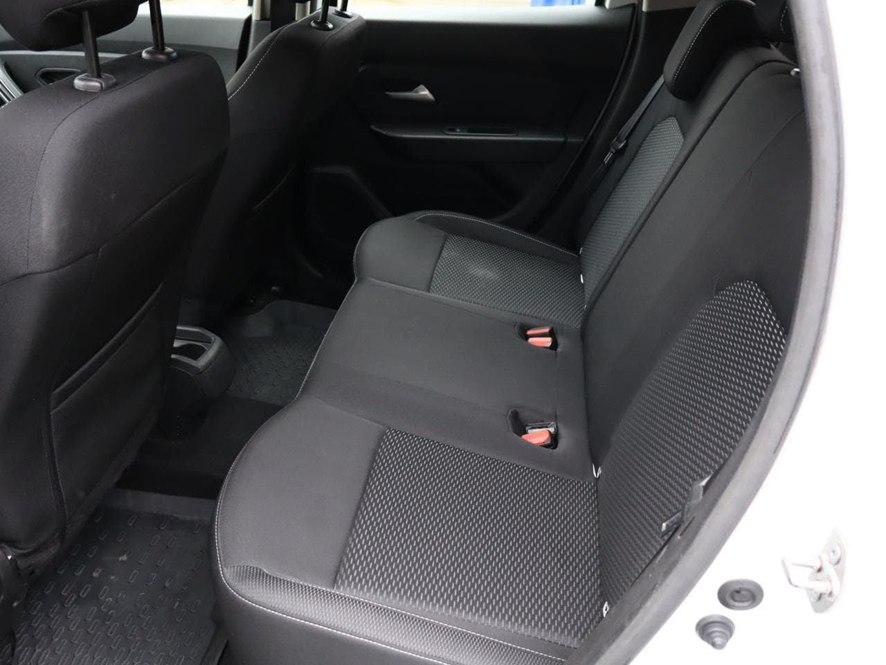 2021 Dacia DUSTER - 13