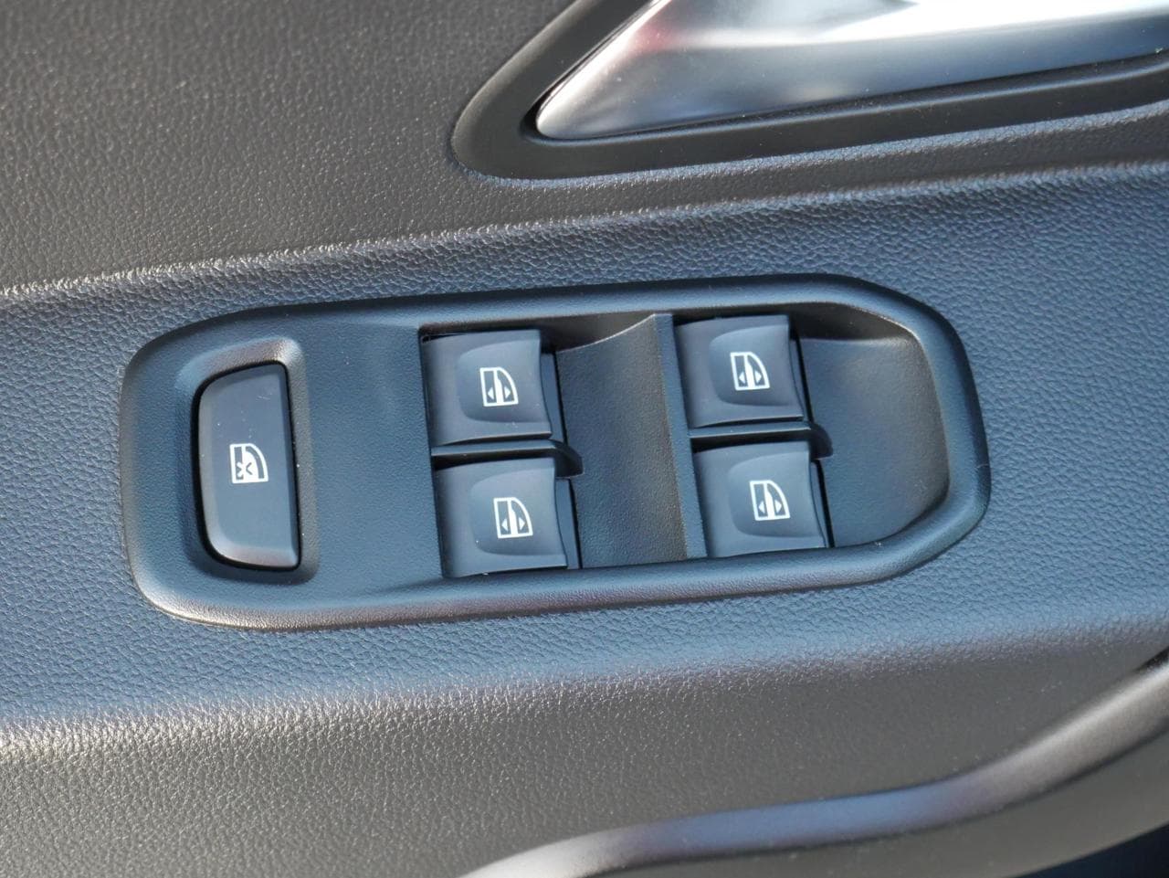 2020 Dacia Duster - 11