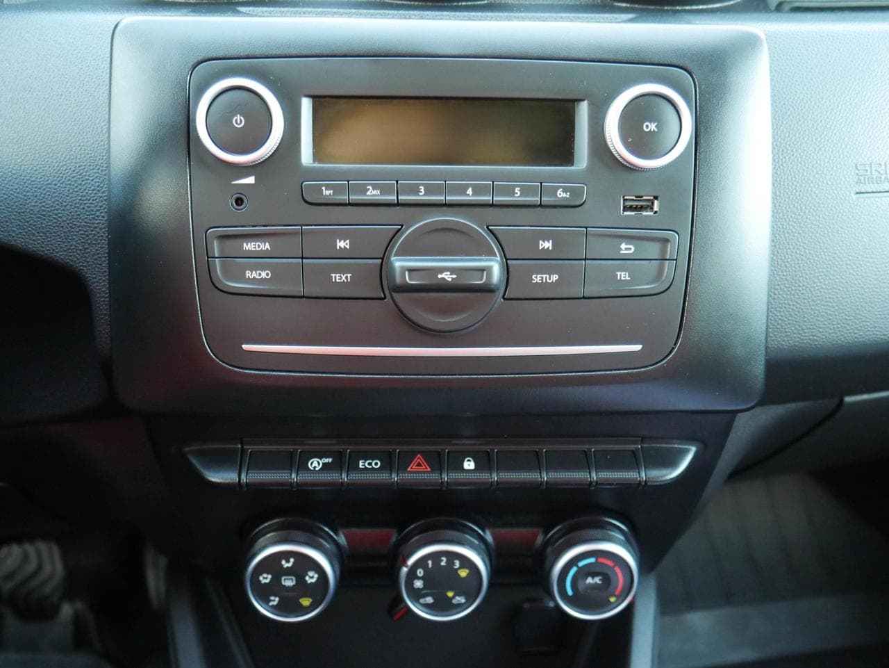 2020 Dacia Duster - 14