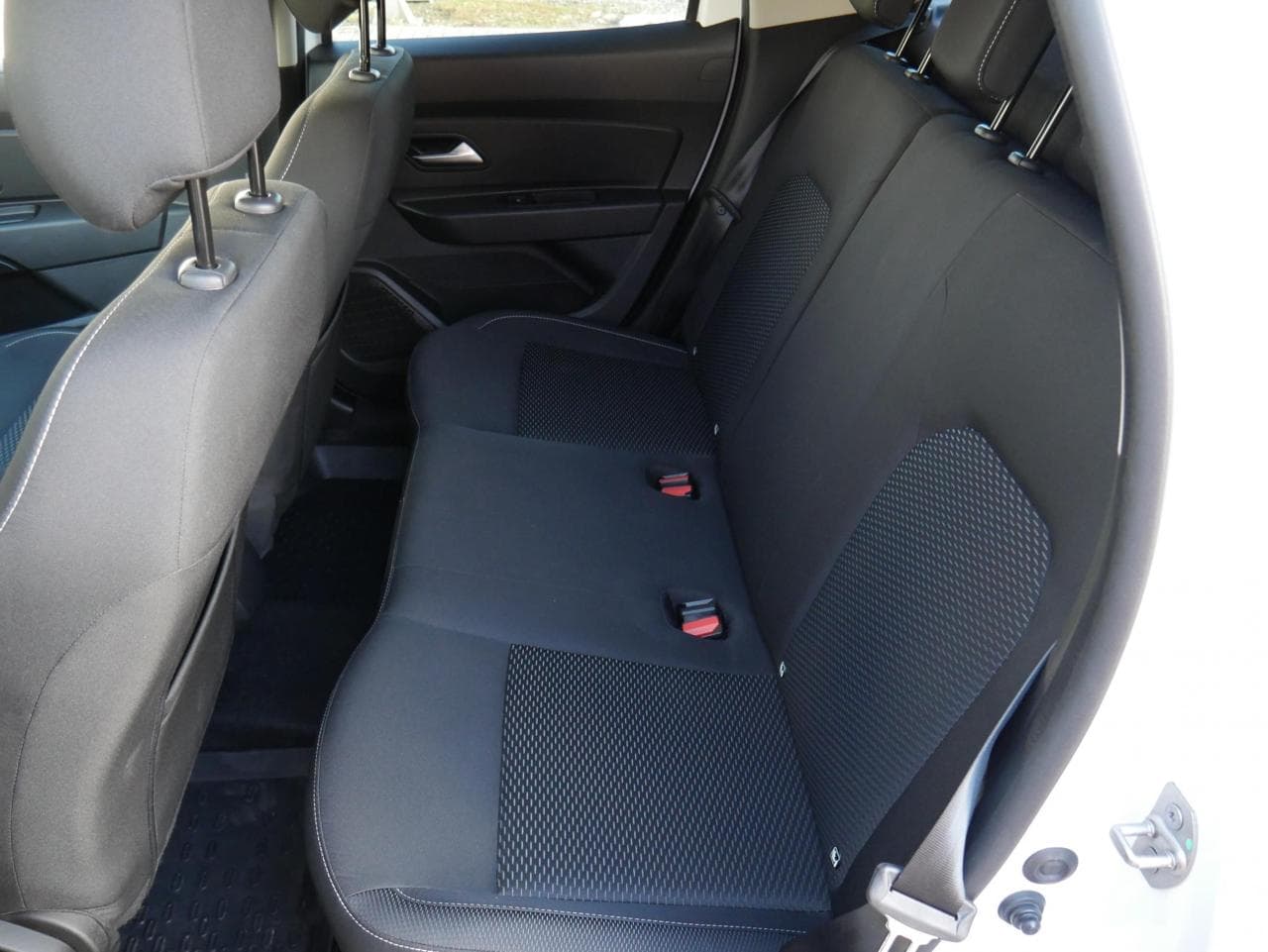 2020 Dacia Duster - 10