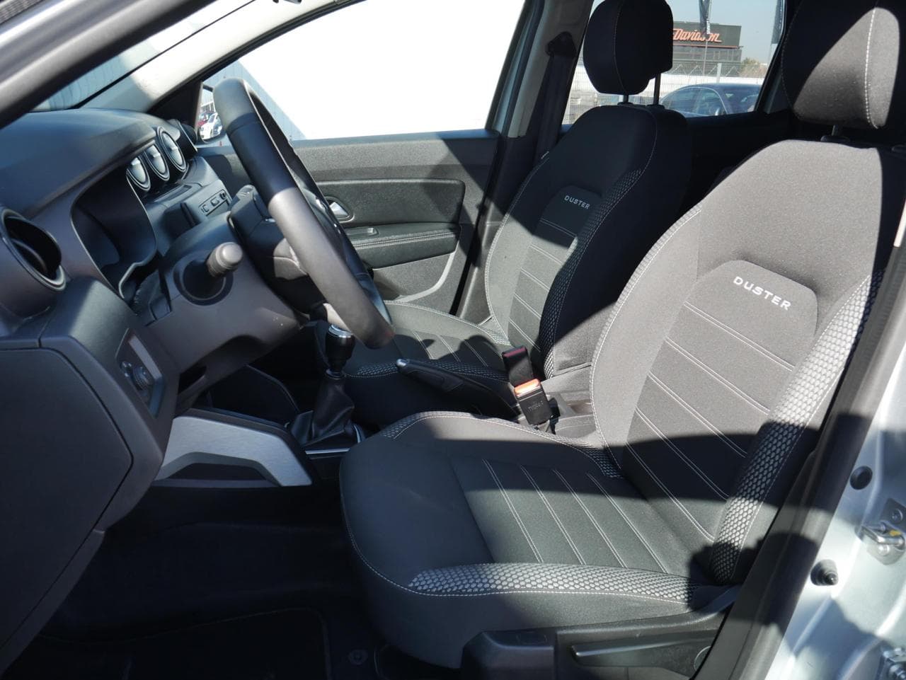 2020 Dacia Duster - 9