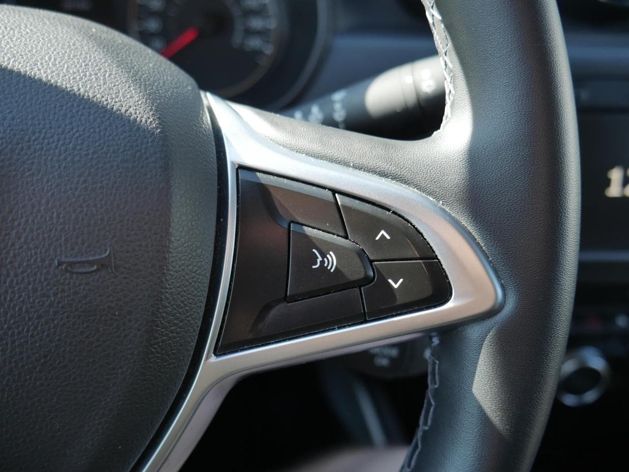 2020 Dacia Duster - 13