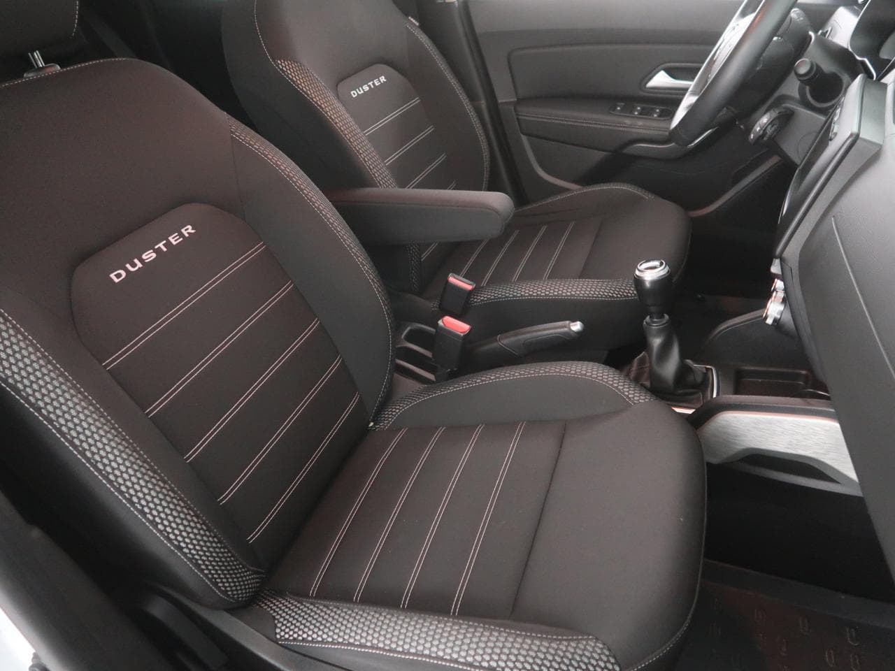 2021 Dacia Duster - 12