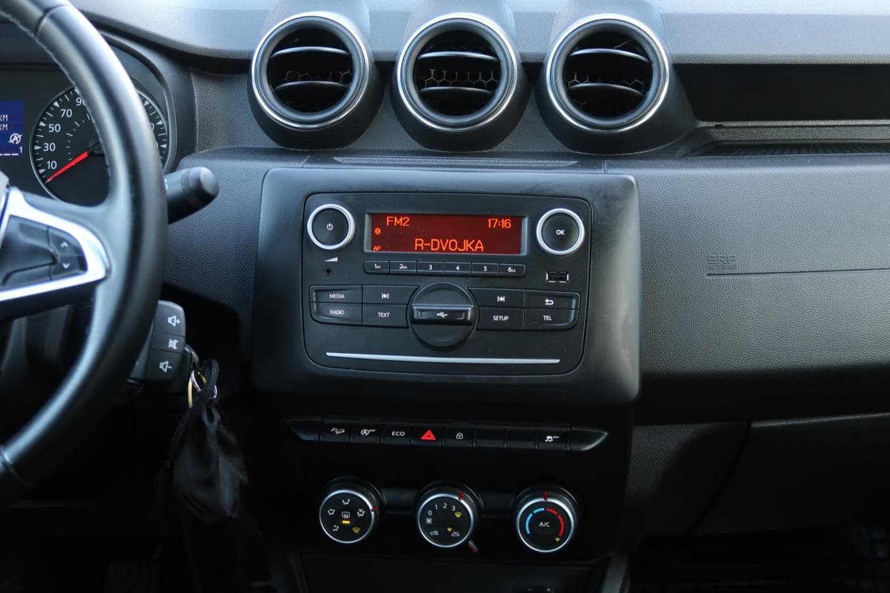 2019 Dacia Duster - 18