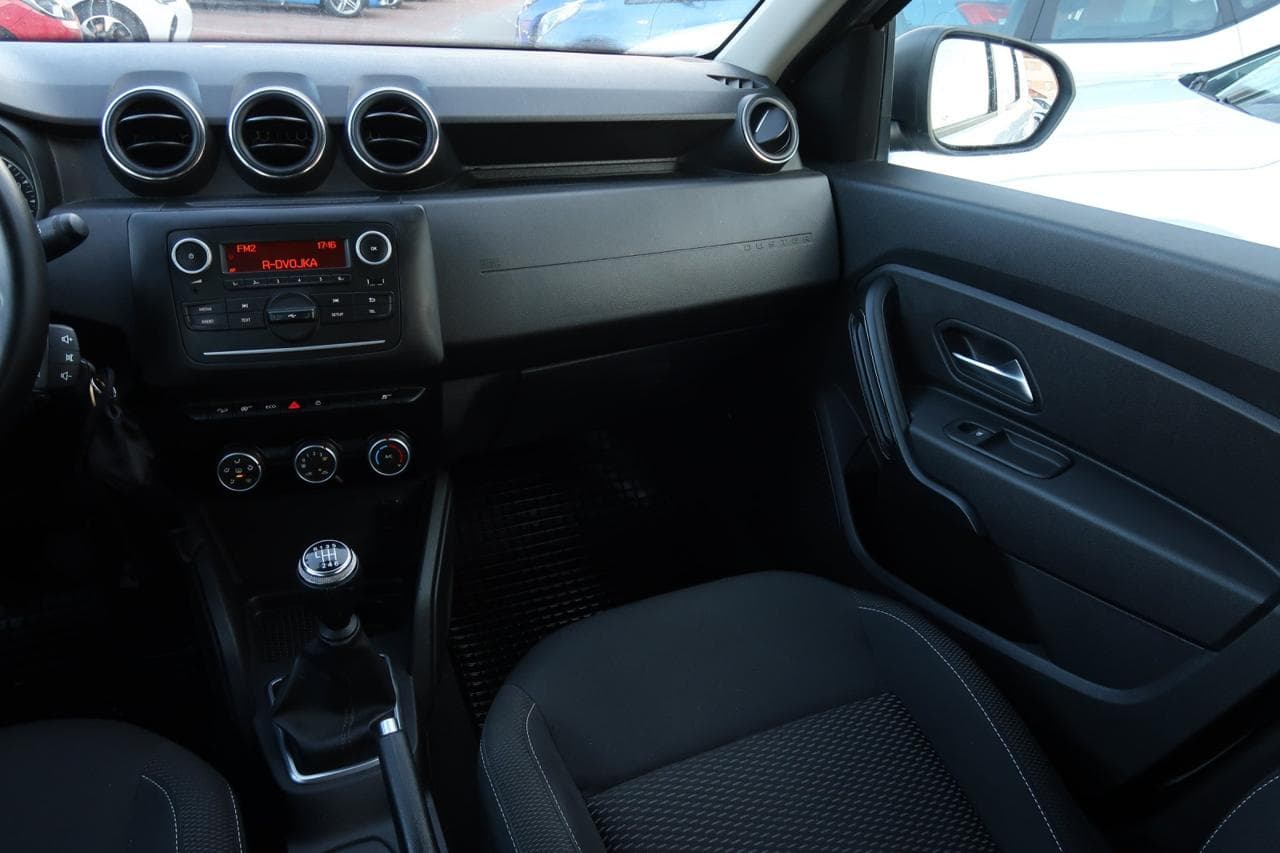2019 Dacia Duster - 11