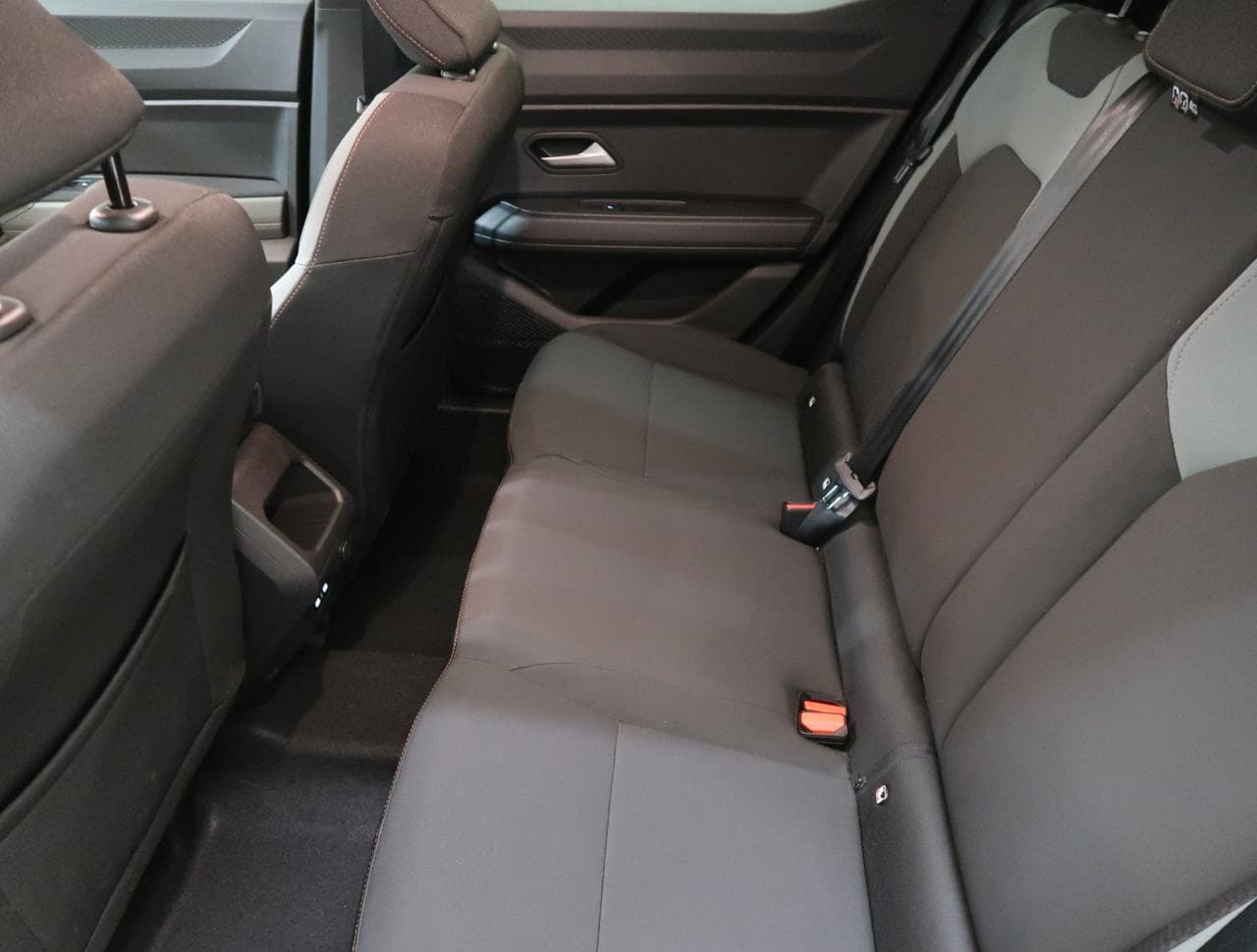 2025 Dacia Duster - 15