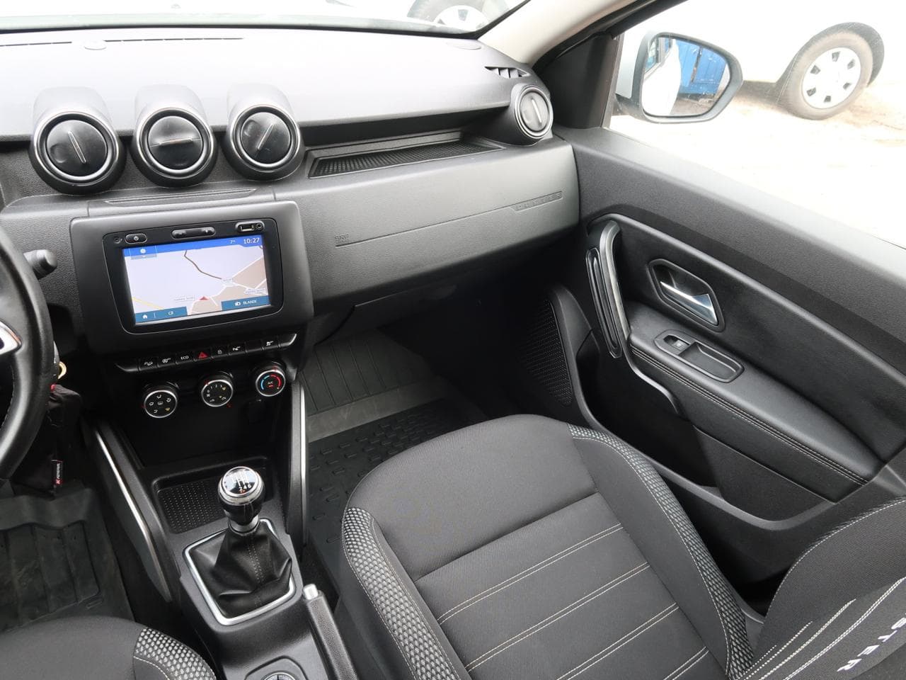 2019 Dacia Duster - 11