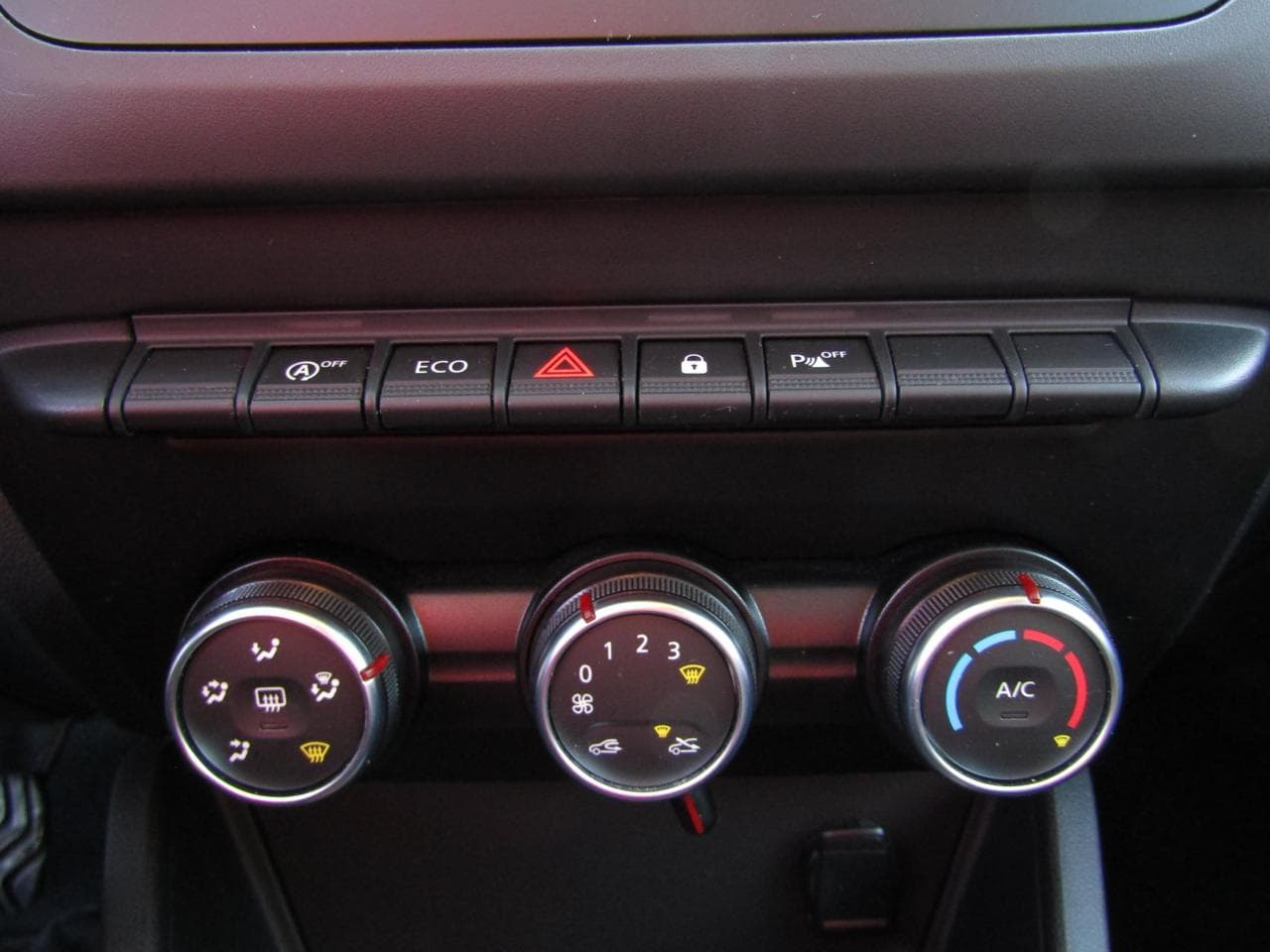 2020 Dacia DUSTER - 14