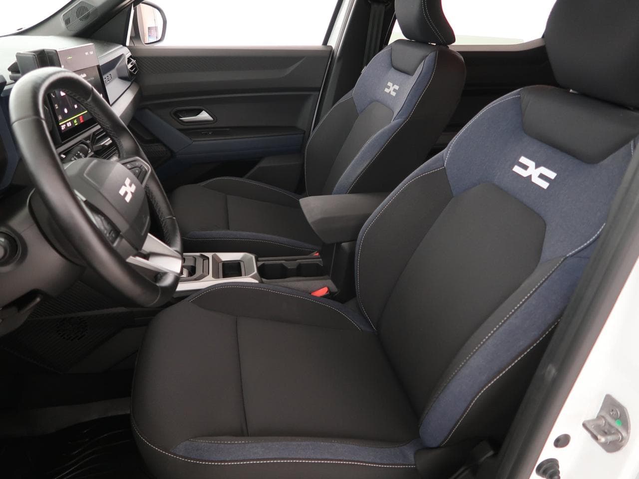2025 Dacia DUSTER - 16