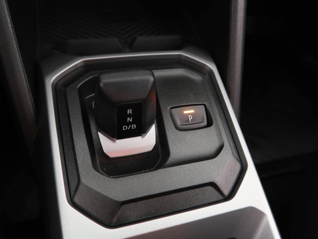 2025 Dacia DUSTER - 19