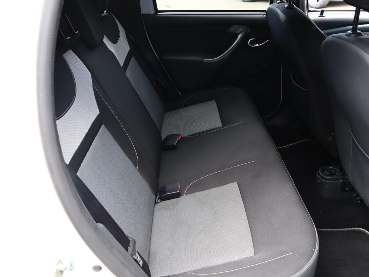 2017 Dacia DUSTER - 11