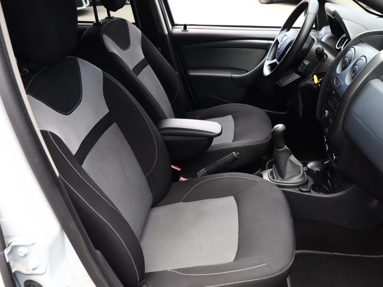2017 Dacia DUSTER - 10