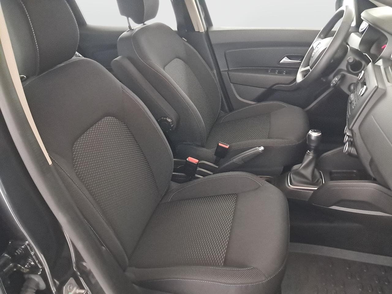 2021 Dacia DUSTER - 21