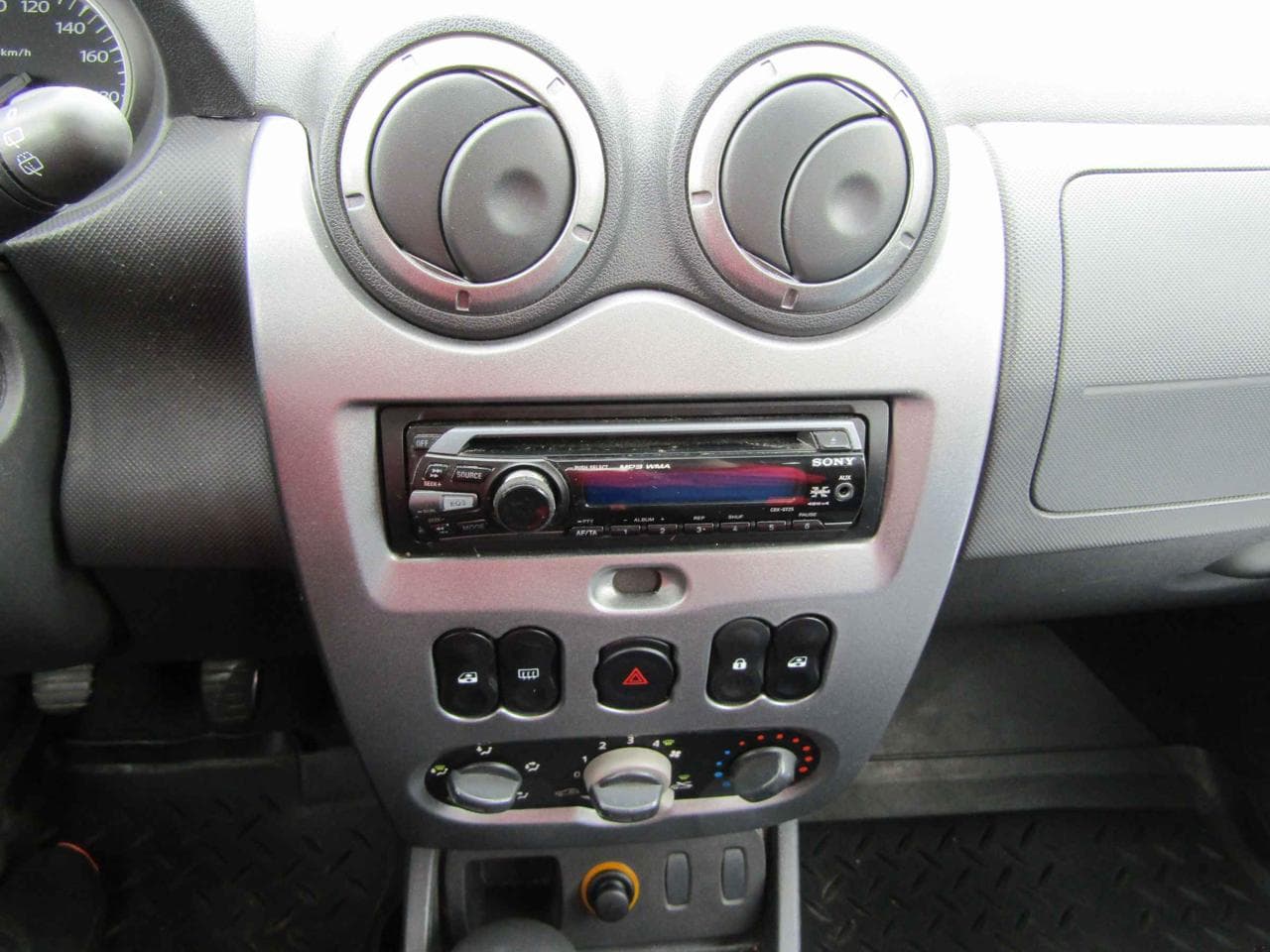2011 Dacia DUSTER - 21