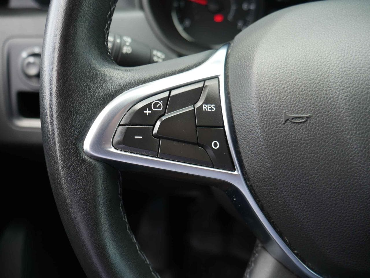 2020 Dacia DUSTER - 16