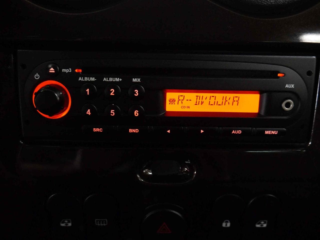 2010 Dacia DUSTER - 27