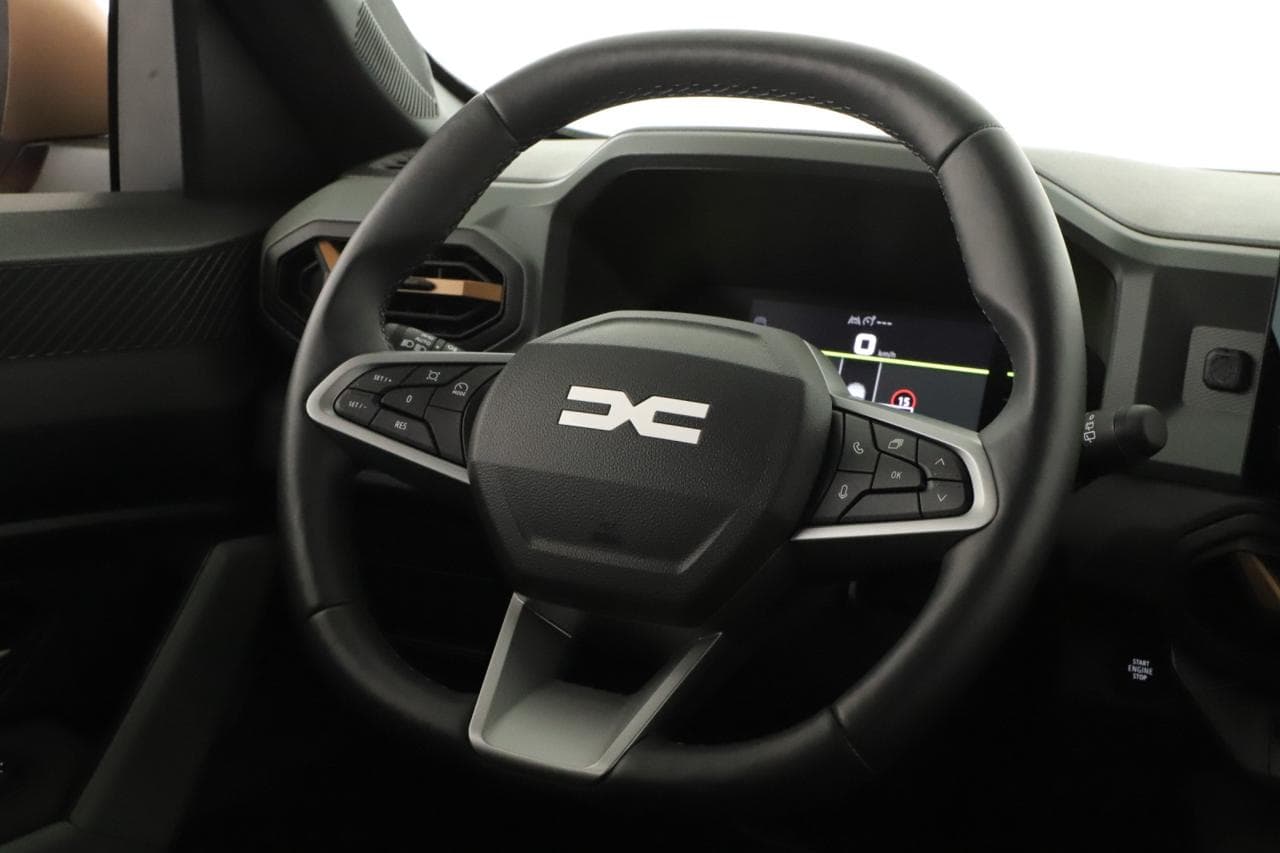 2025 Dacia DUSTER - 26
