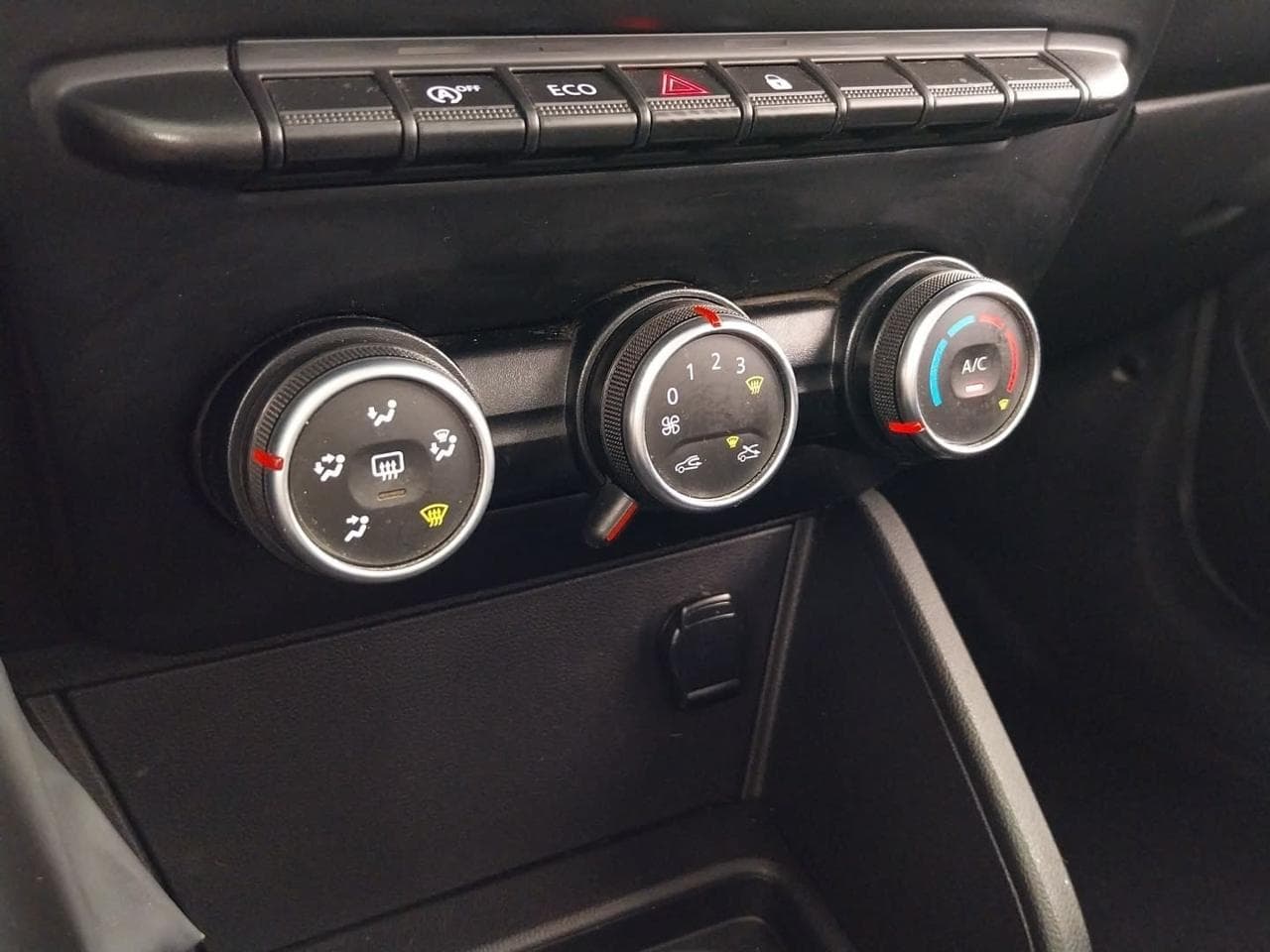 2021 Dacia DUSTER - 19