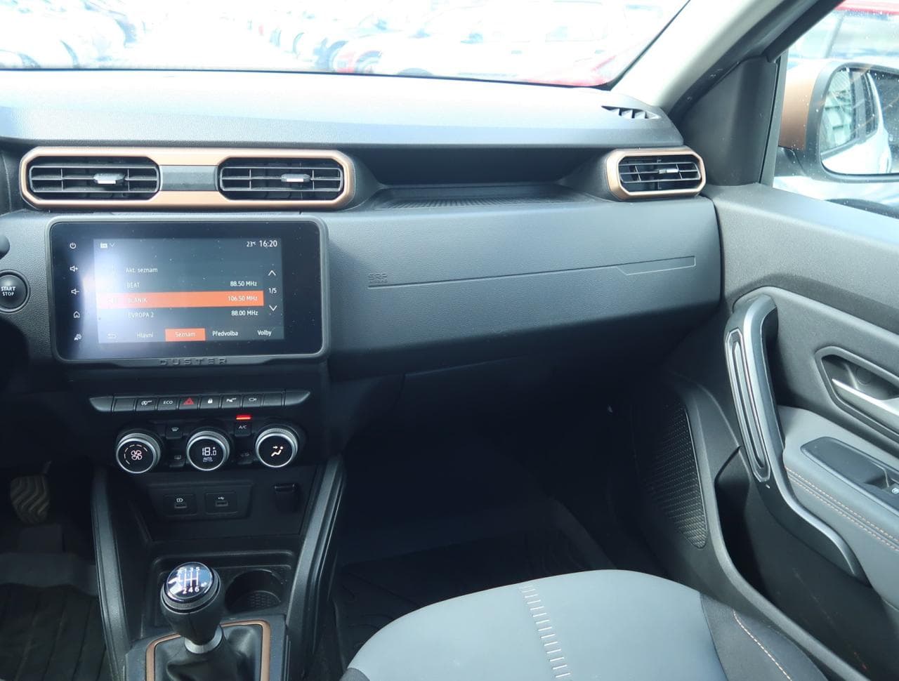 2023 Dacia DUSTER - 11