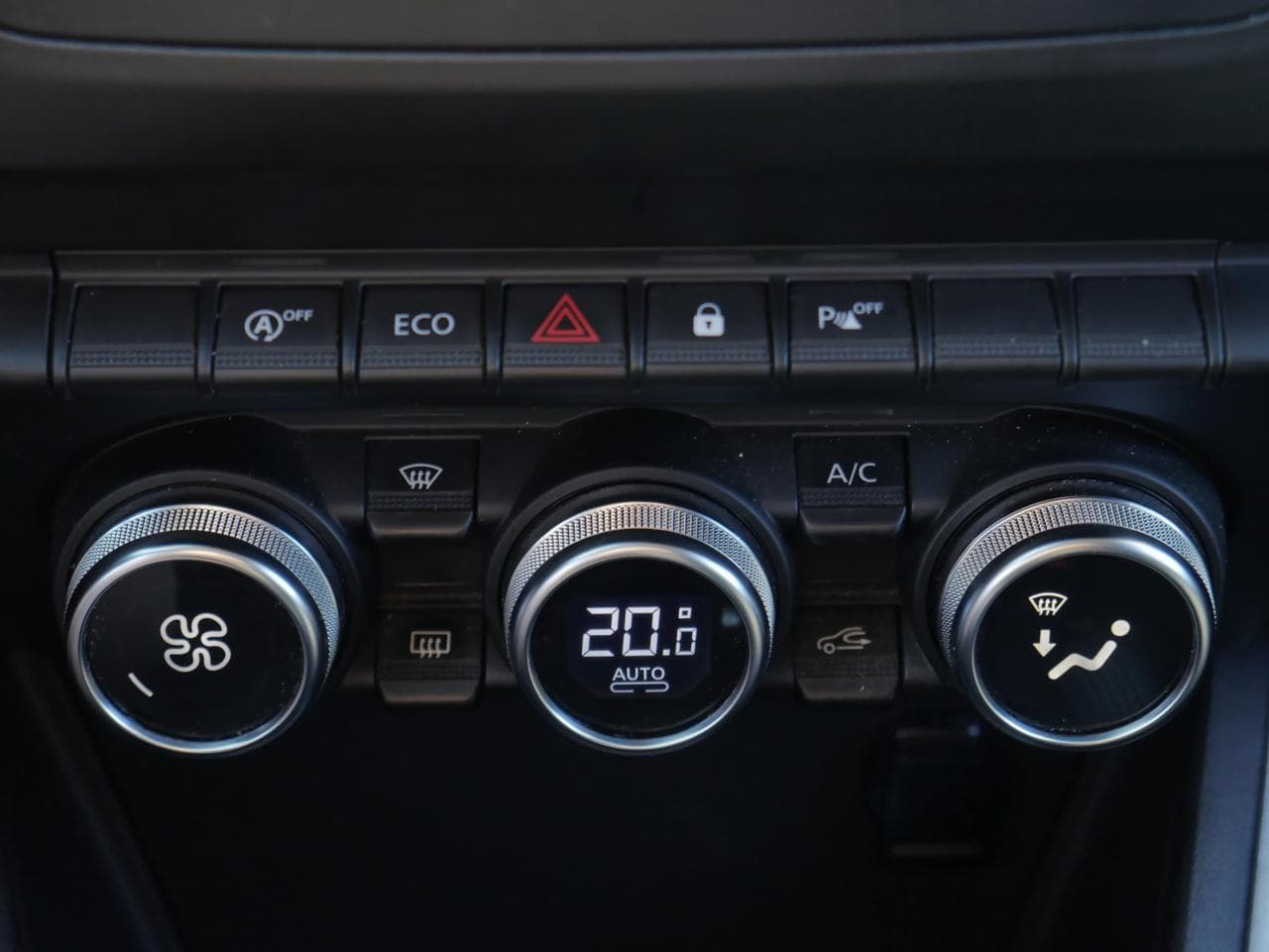 2020 Dacia DUSTER - 17