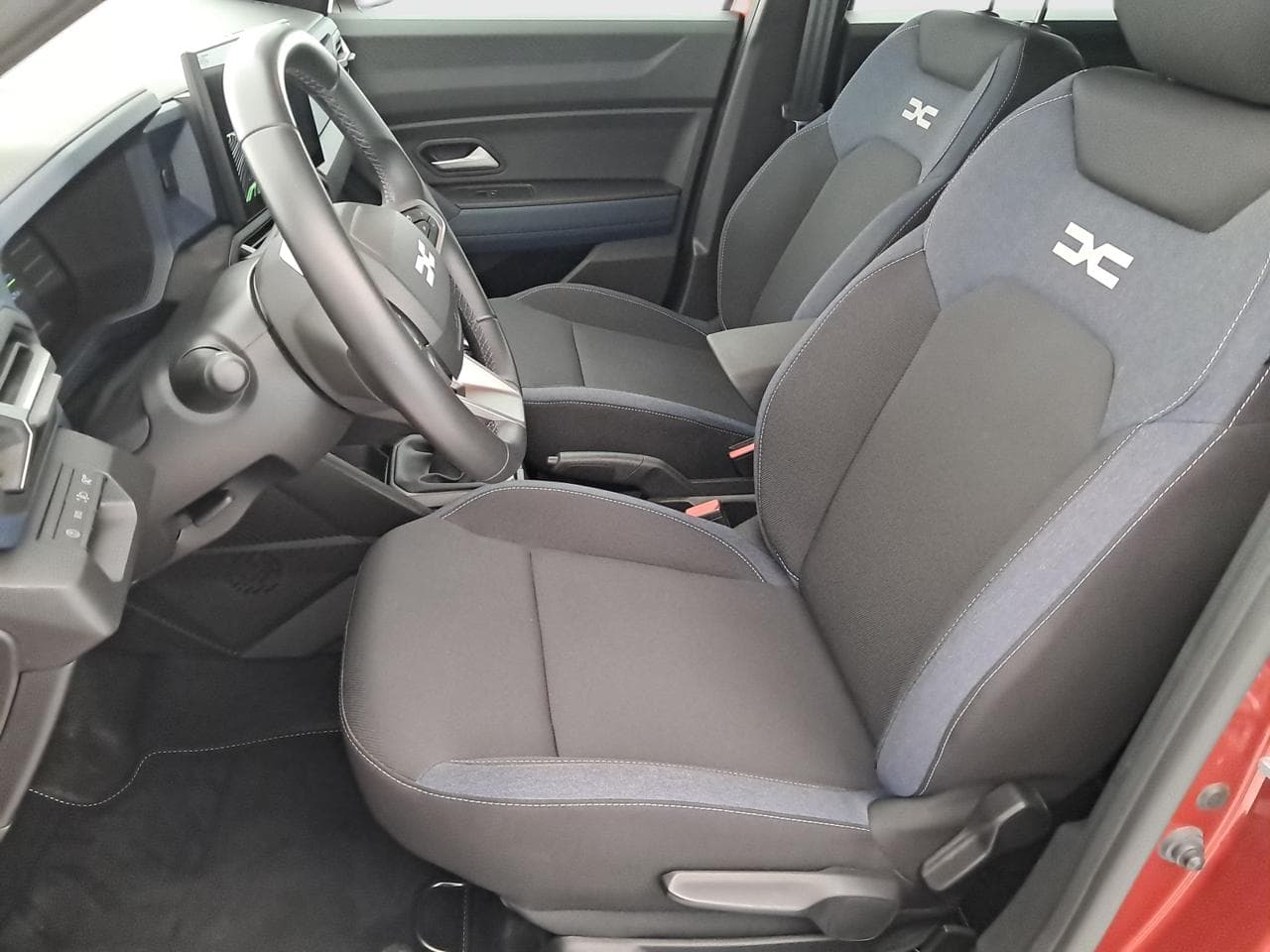 2025 Dacia DUSTER - 16