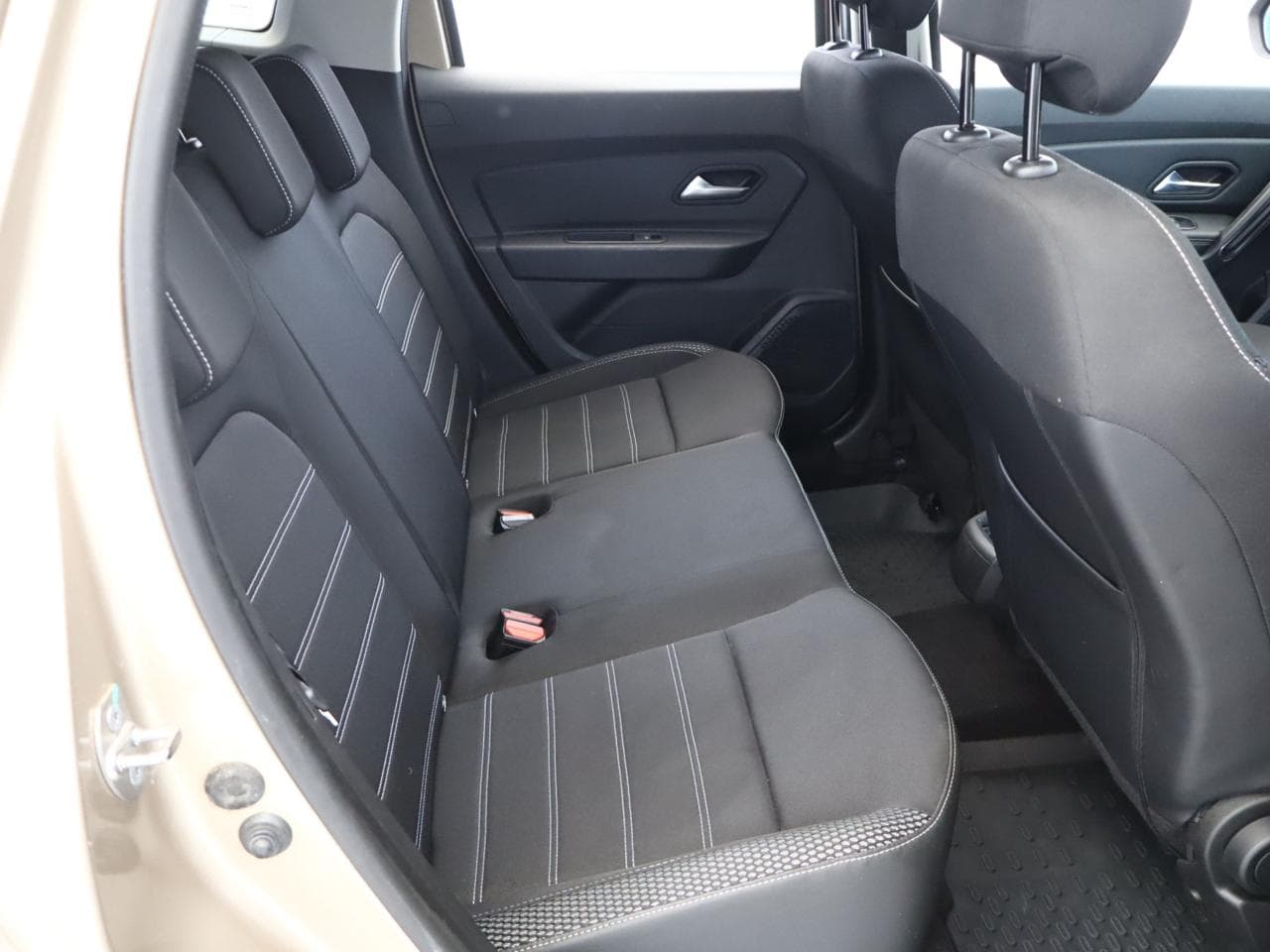 2018 Dacia DUSTER - 11