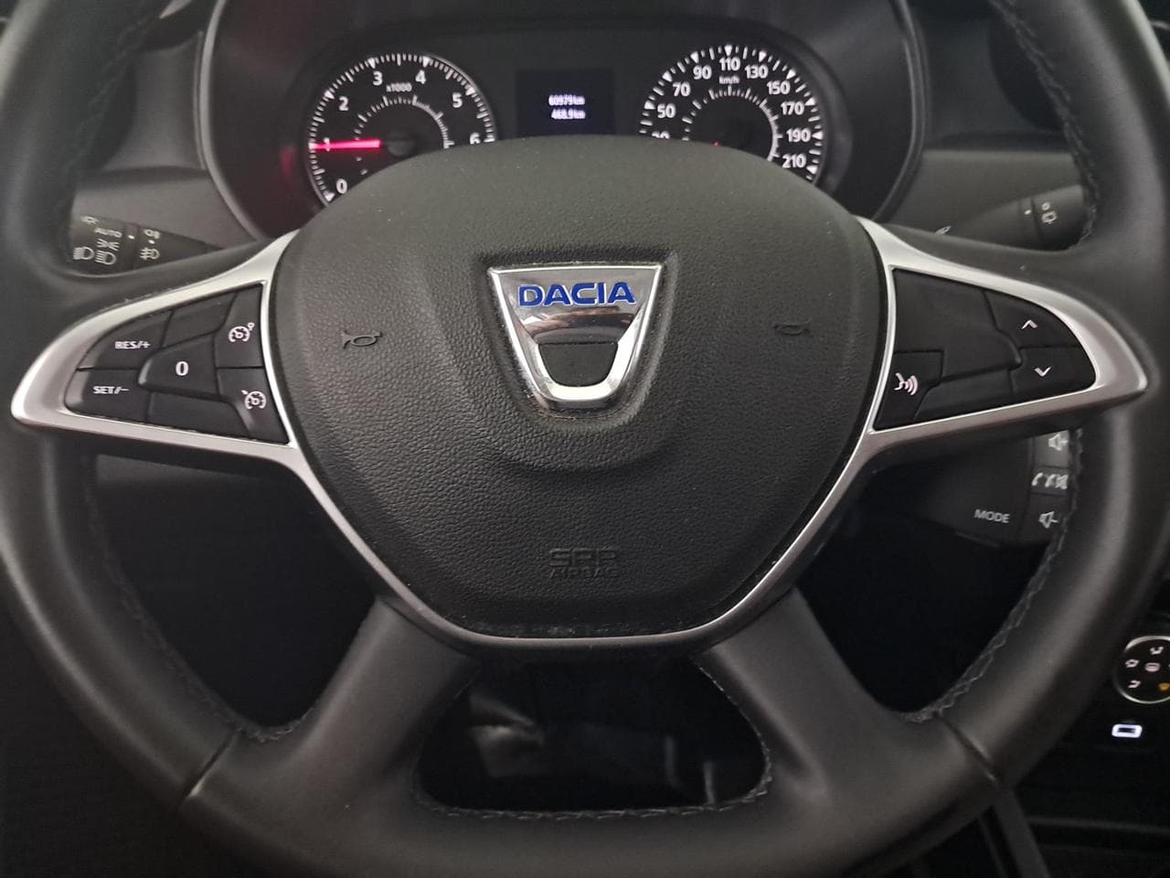 2020 Dacia DUSTER - 19