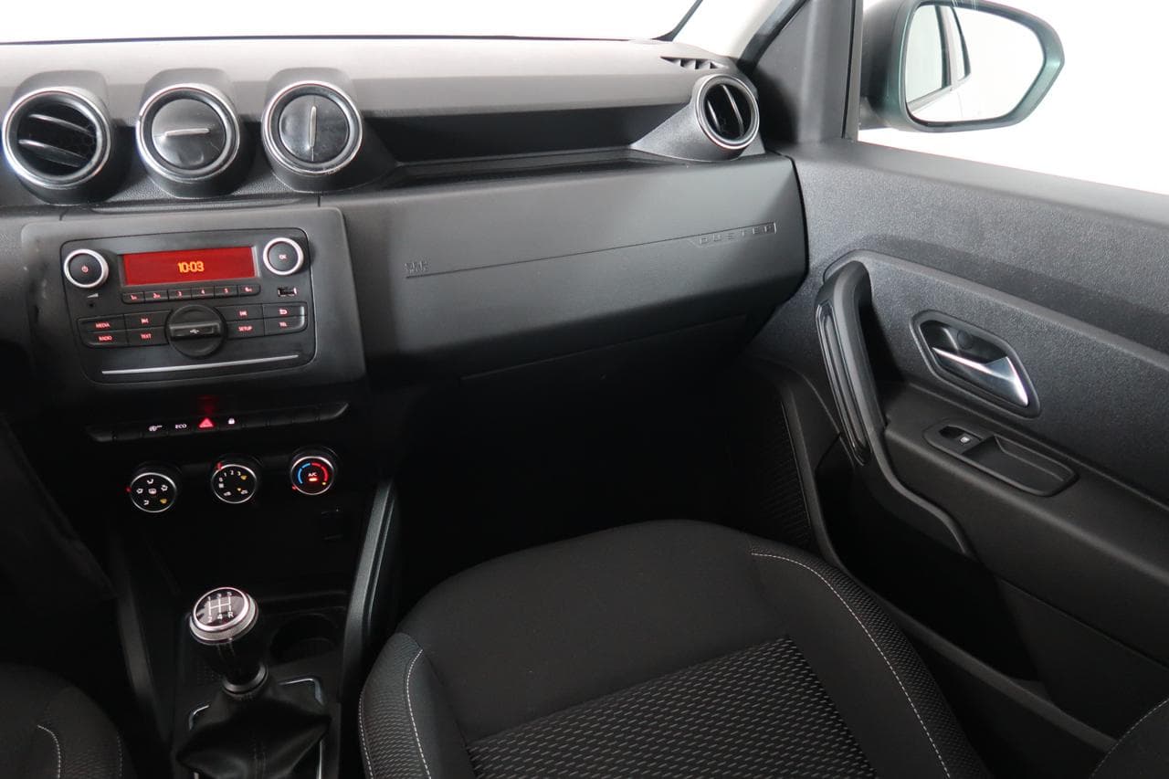 2020 Dacia DUSTER - 11