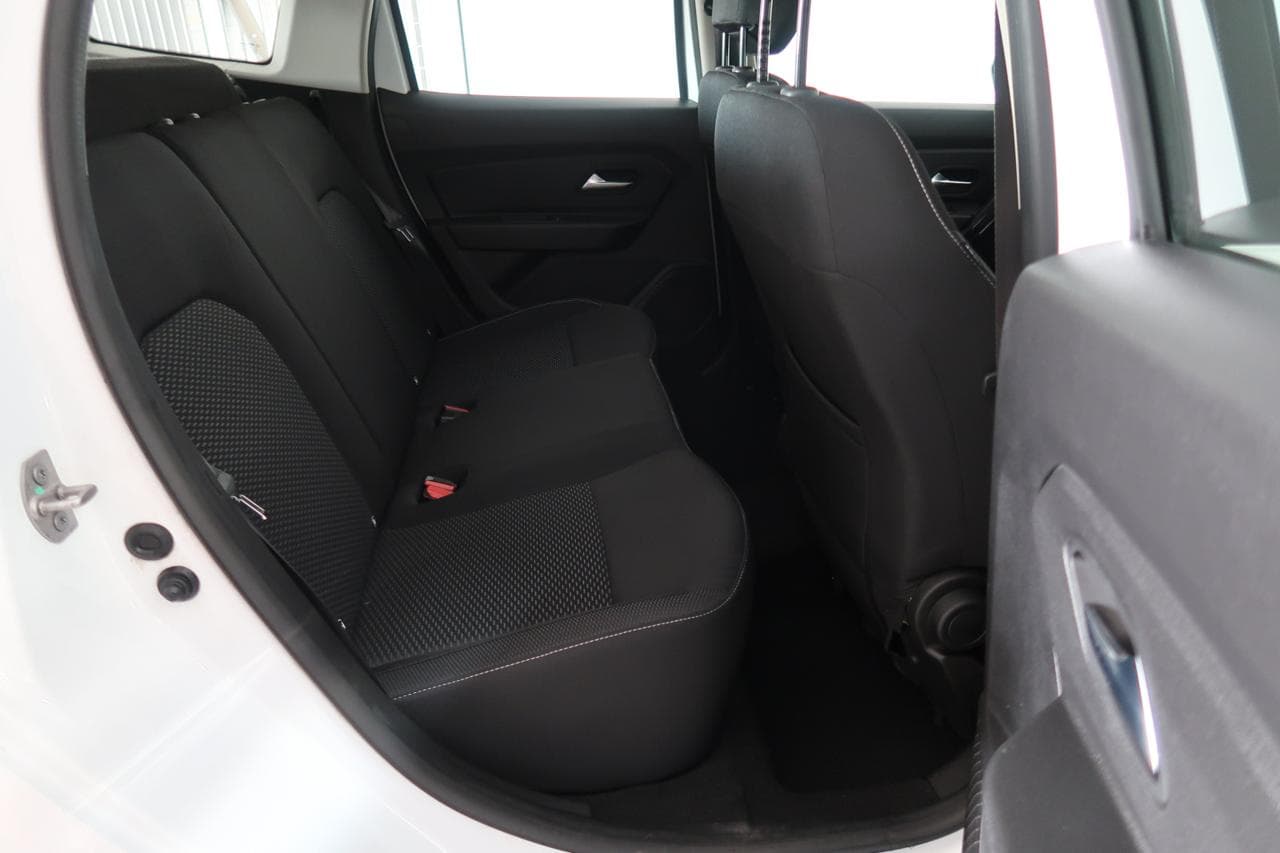 2020 Dacia DUSTER - 13