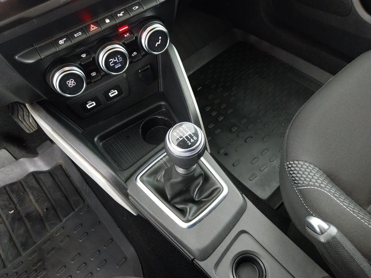 2021 Dacia DUSTER - 19