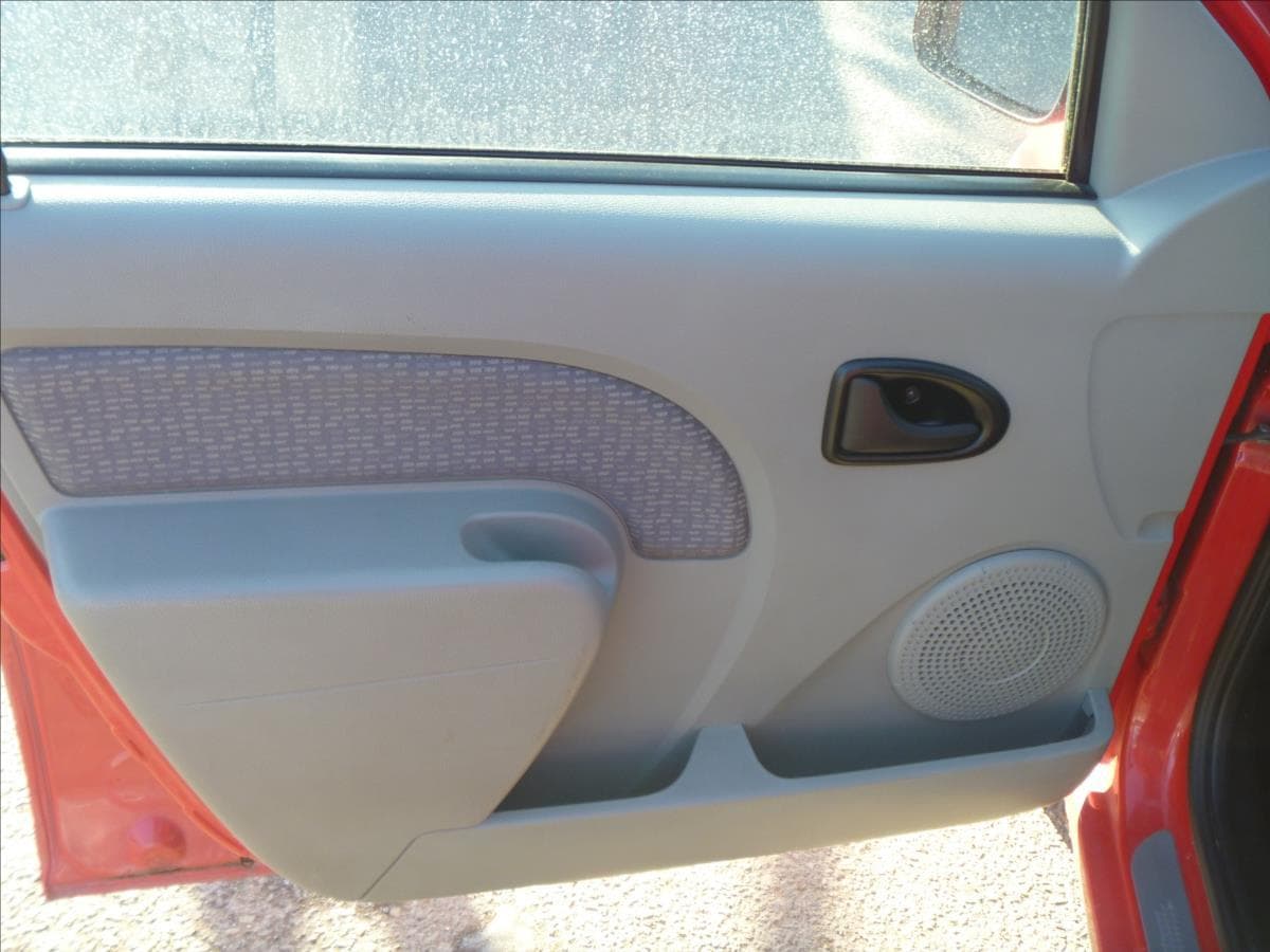 2008 Dacia Logan - 8