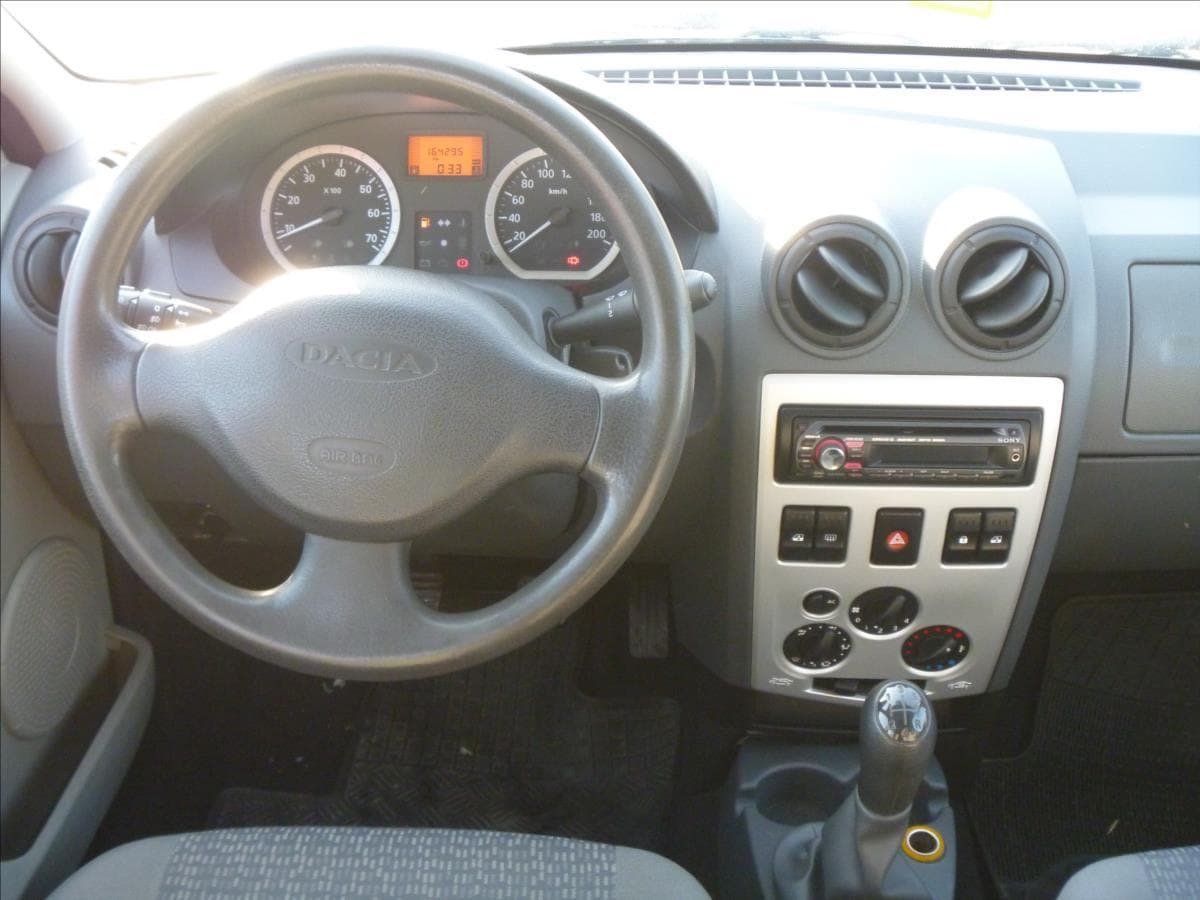 2008 Dacia Logan - 13