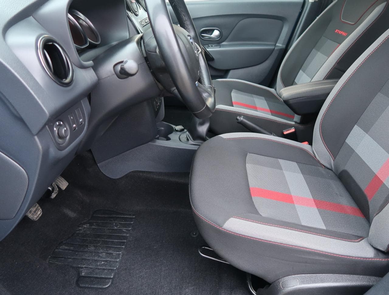 2019 Dacia Logan - 16