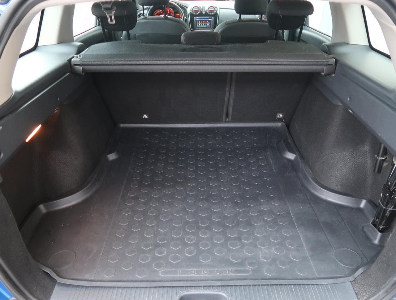 2019 Dacia Logan - 19