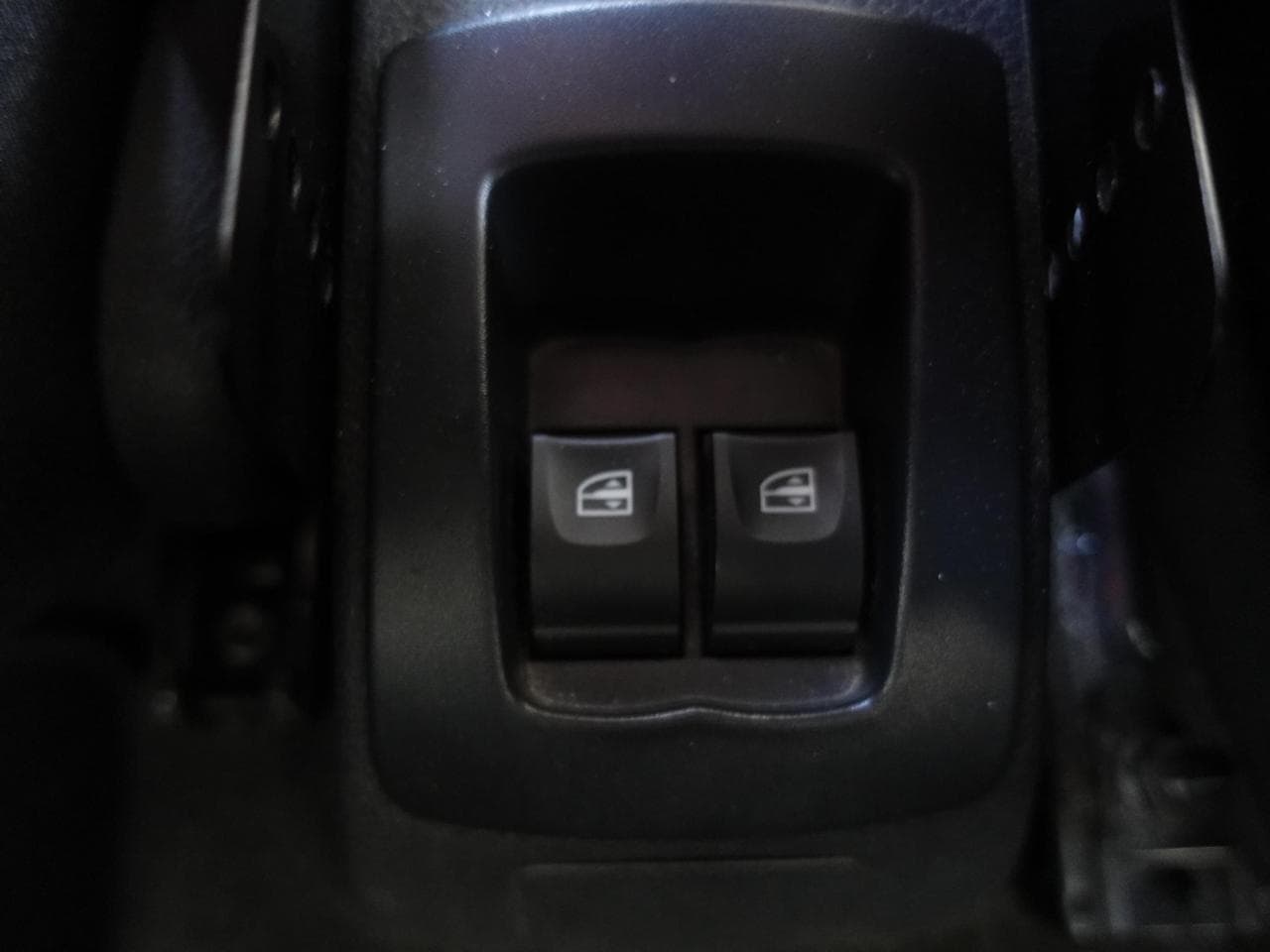 2014 Dacia Logan - 19