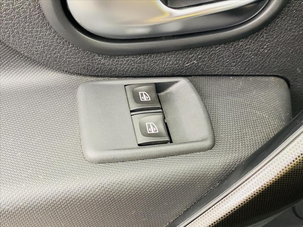 2017 Dacia Logan - 12